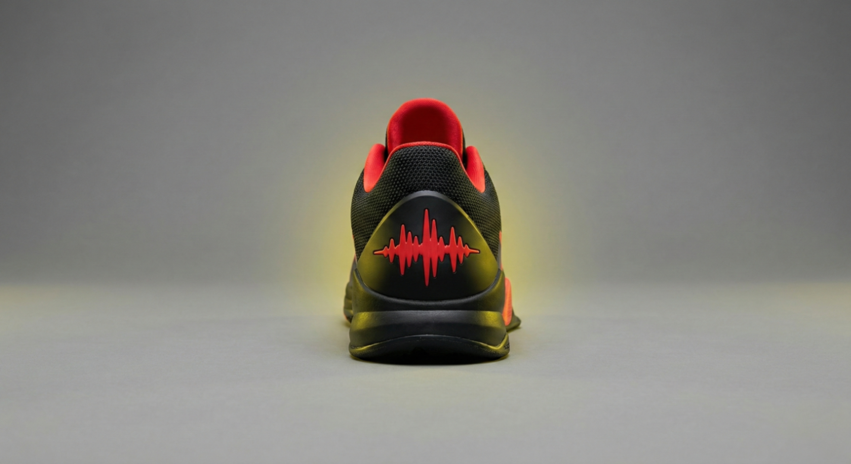 Model wearing Midnight Black AfroPulse Kit